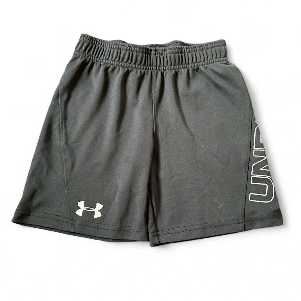 Under Armour Boys Basketball Shorts | Size 4T